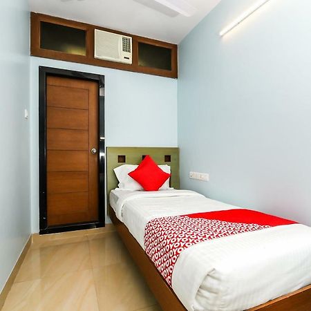 Balaji Grand Kakinada Exterior photo