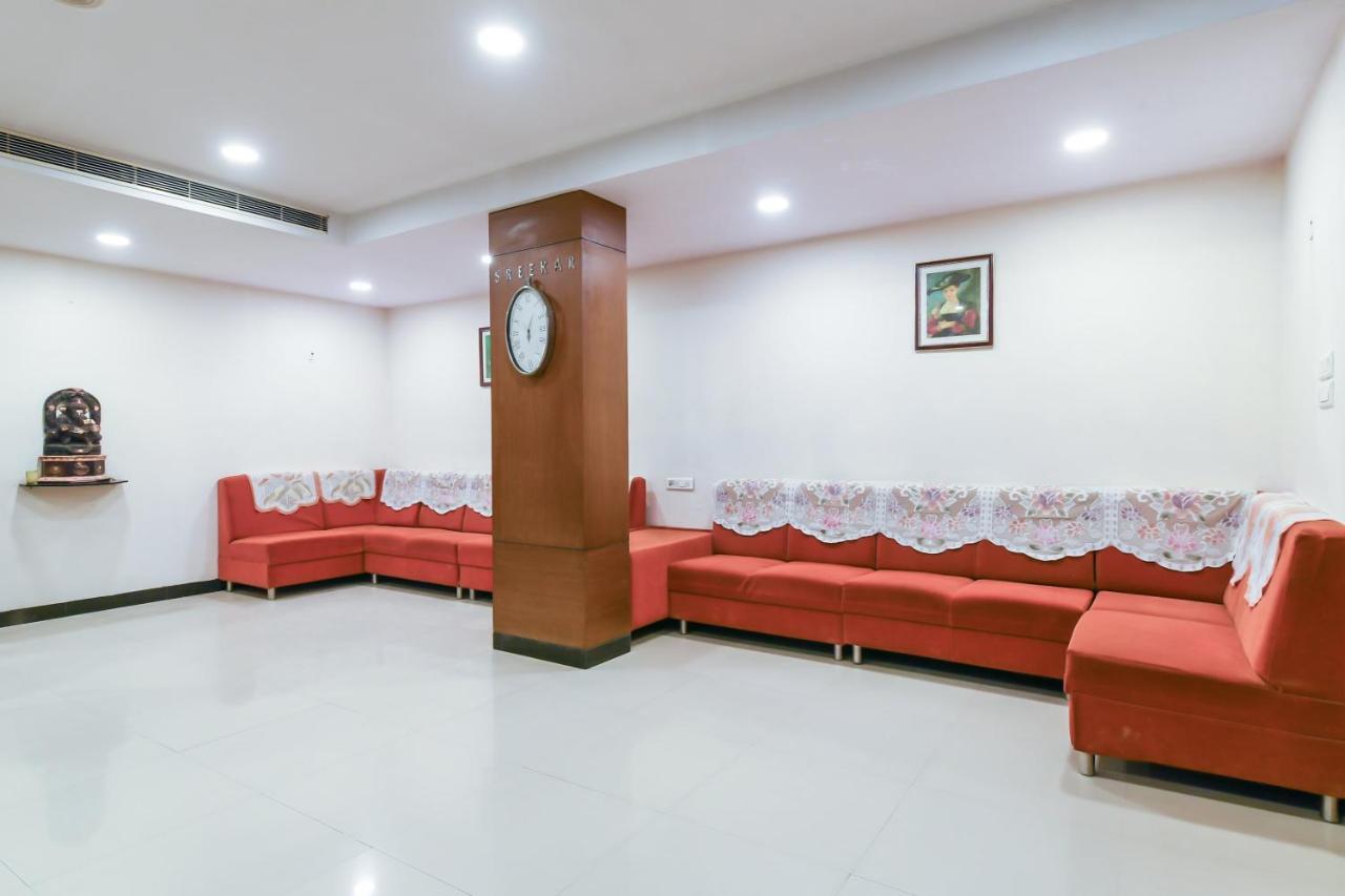 Balaji Grand Kakinada Exterior photo