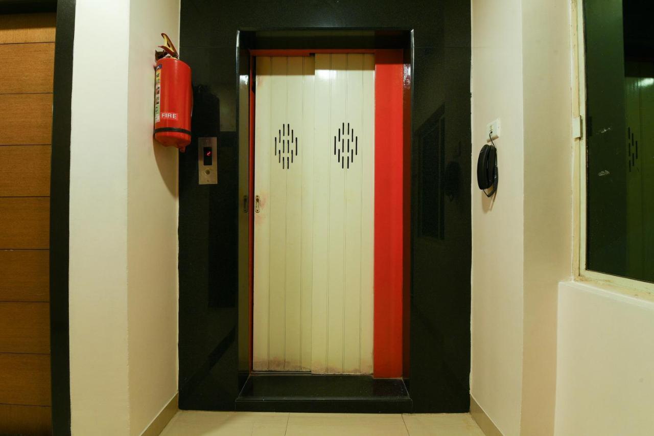 Balaji Grand Kakinada Exterior photo