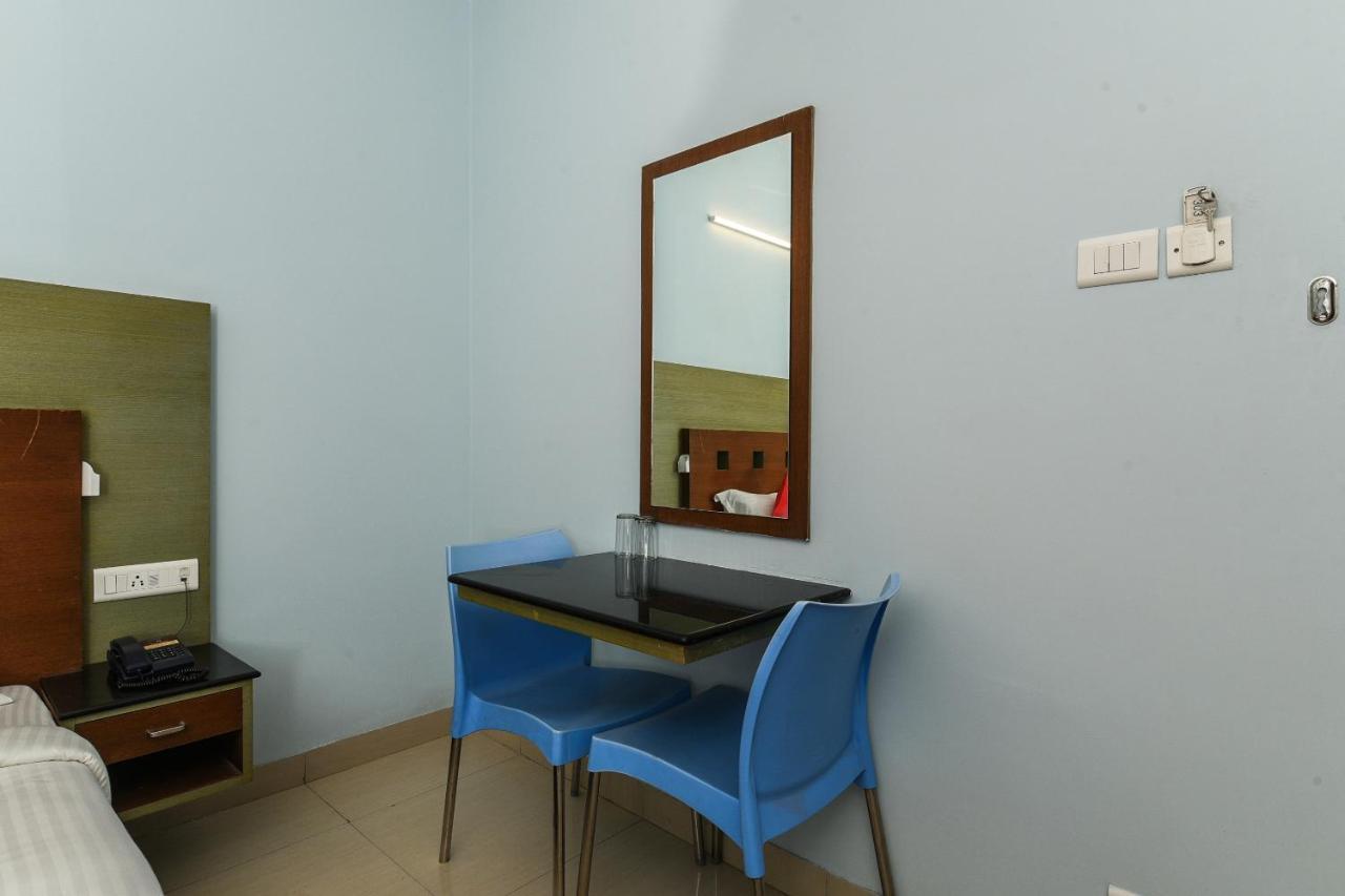 Balaji Grand Kakinada Exterior photo